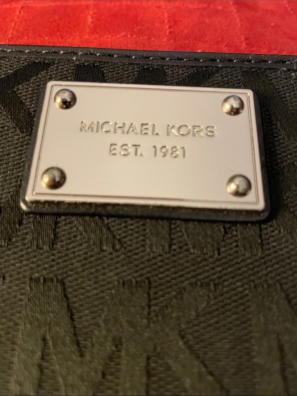 Michael Kors Black Signature MK Continental Zip Wallet - Picture 2 of 9